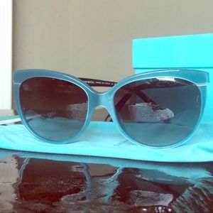 NIB Tiffany & Co Cat-eye Tiffany Blue Sunglasses